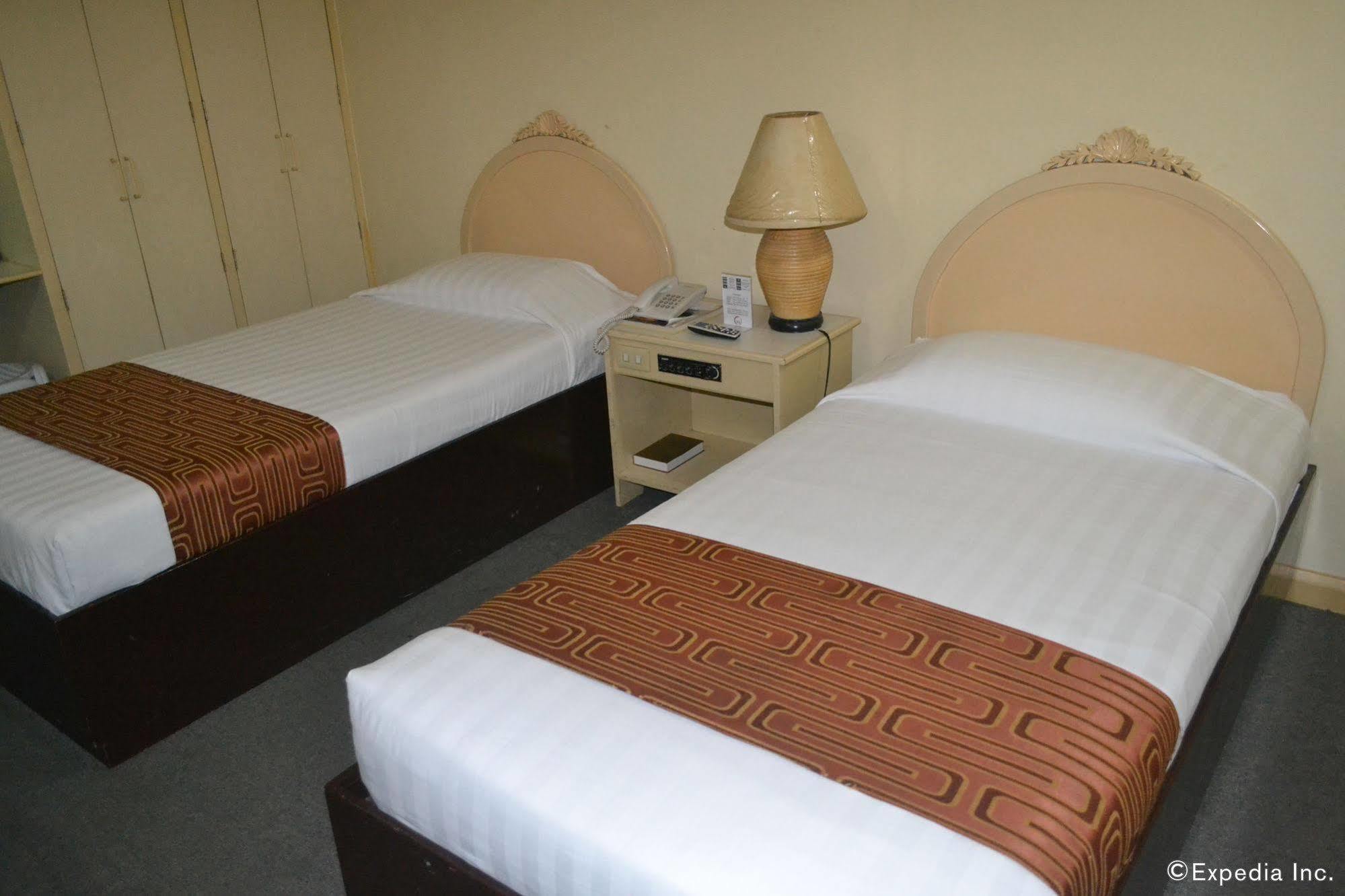 Hotel Cesario Lapu-Lapu City Exterior foto